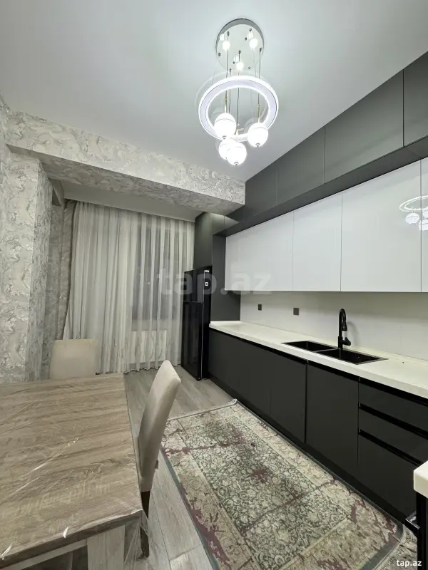 Kirayə verilir 3 otaqlı yeni tikili 115 m²