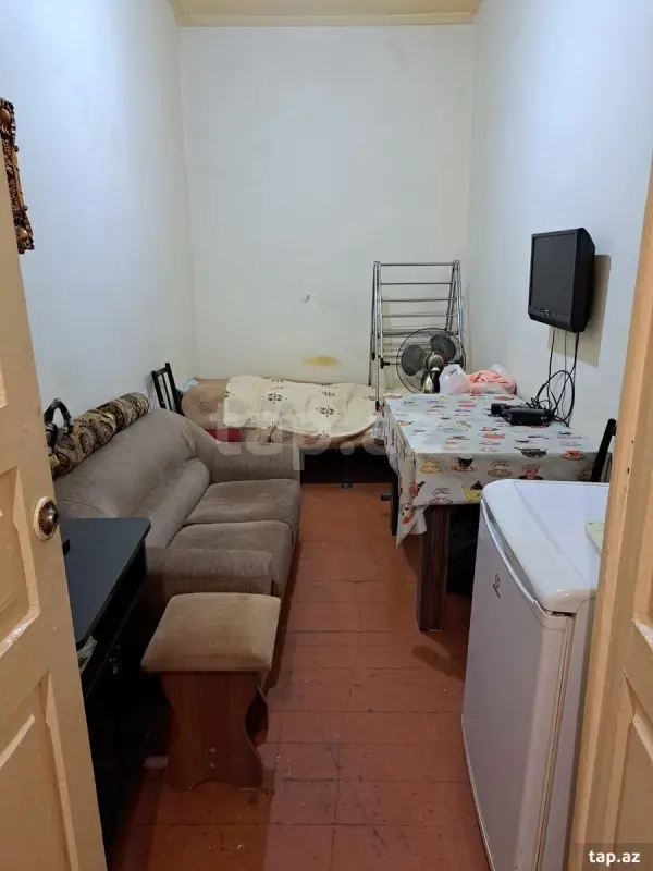 Satılır 1 otaqlı mənzil 18 m²