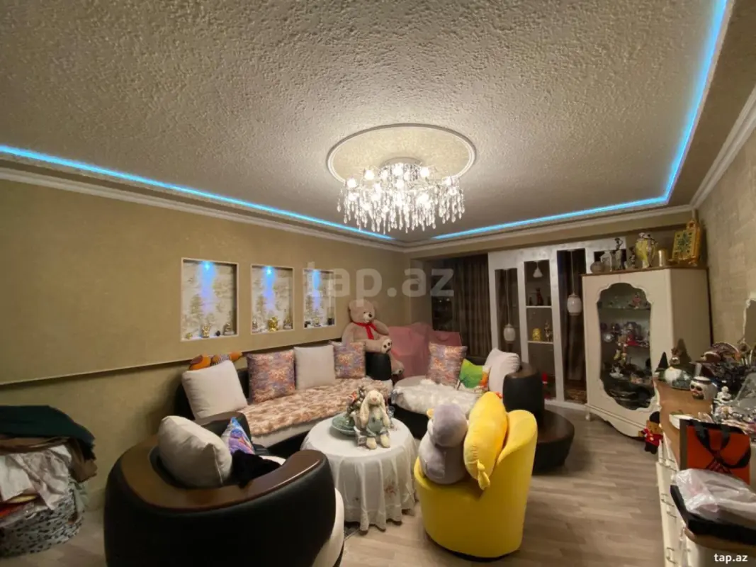 Satılır 2 otaqlı mənzil 105 m²