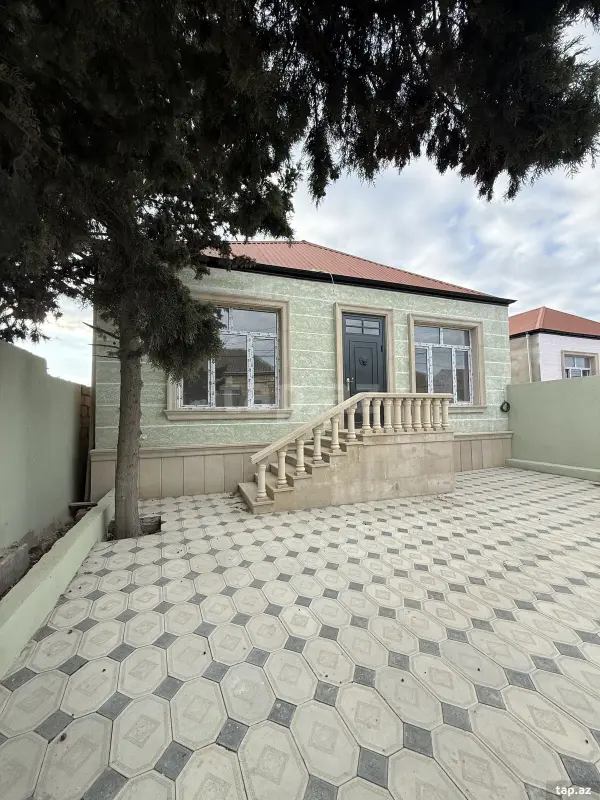 Satılır 3 otaqlı həyət evi 150 m²