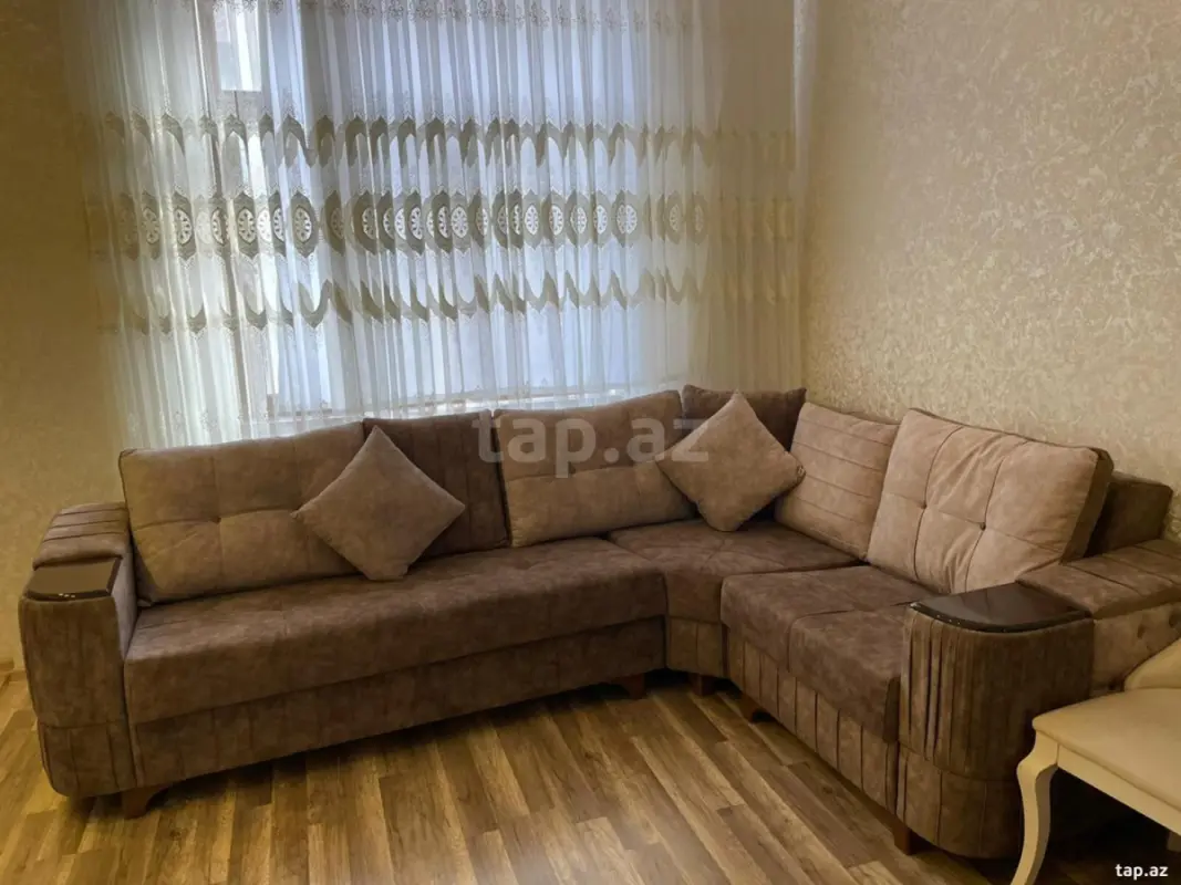 Kirayə verilir 2 otaqlı yeni tikili 75 m²