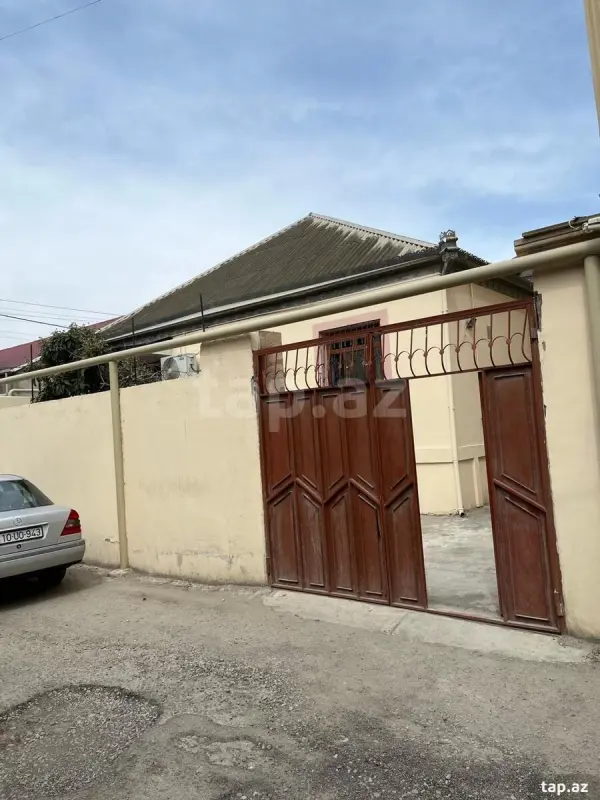 Satılır 4 otaqlı həyət evi 150 m²