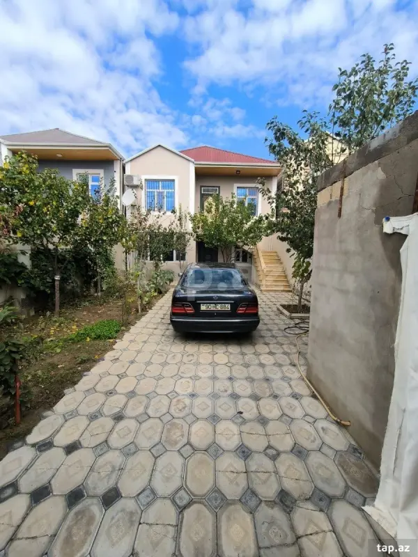 Satılır 3 otaqlı həyət evi 126.9 m²