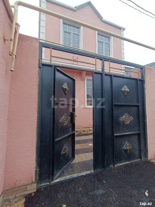 Satılır 4 otaqlı həyət evi 120 m²