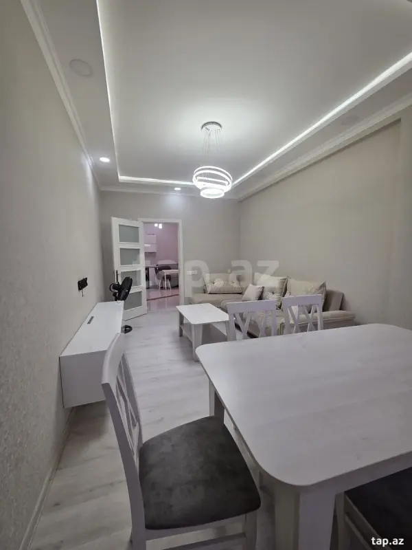 Satılır 3 otaqlı yeni tikili 83 m²