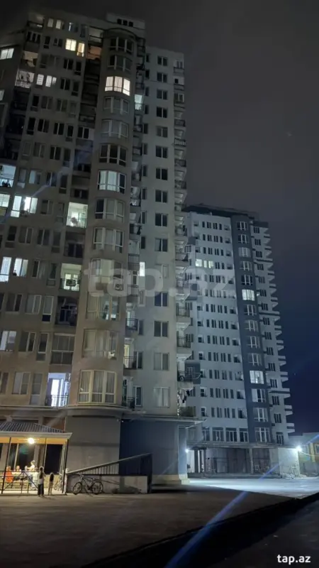 Satılır 3 otaqlı yeni tikili 72 m²