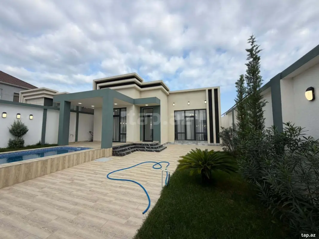 Satılır 4 otaqlı həyət evi 150 m²