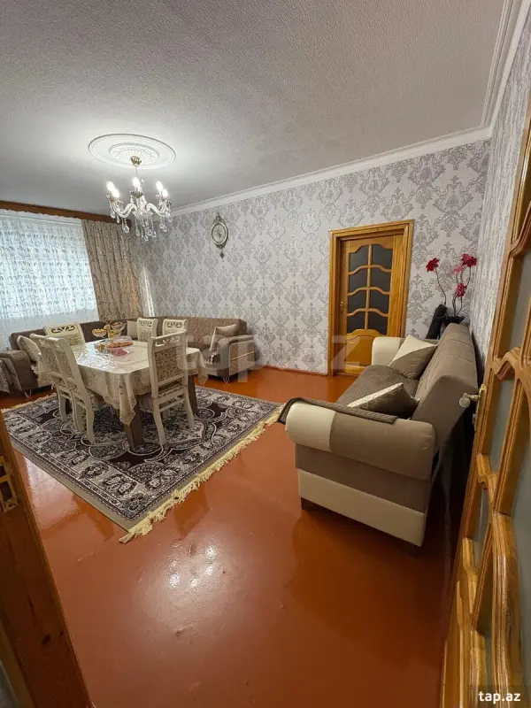 Satılır 4 otaqlı mənzil 100 m²
