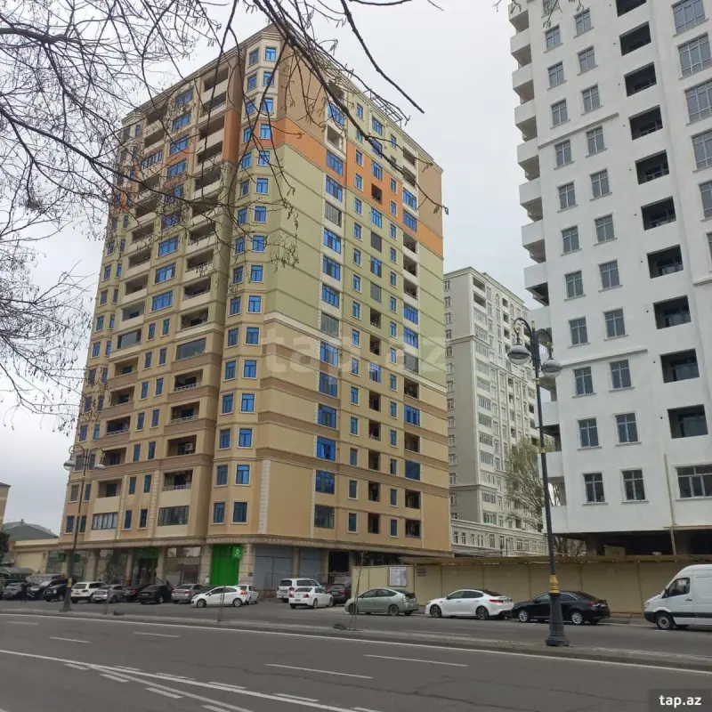 Satılır 2 otaqlı yeni tikili 130 m²