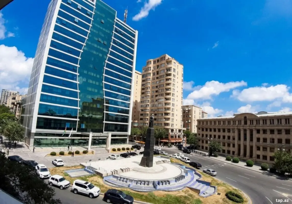 Satılır 2 otaqlı yeni tikili 55 m²