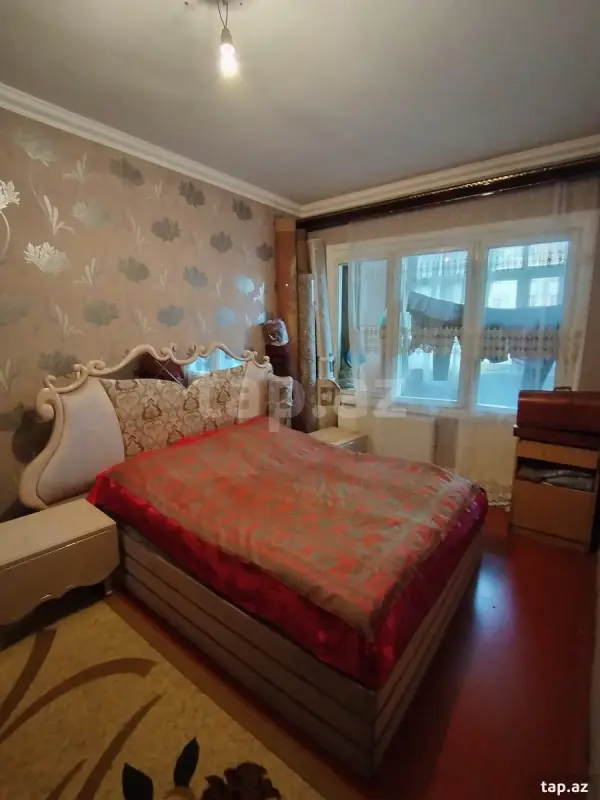Satılır 4 otaqlı mənzil 90 m²