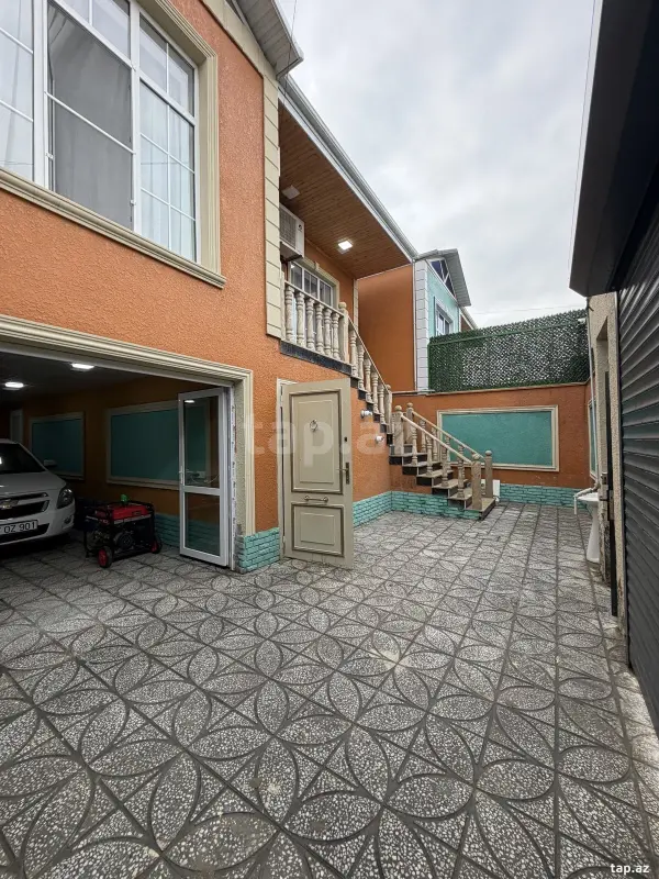 Satılır 3 otaqlı həyət evi 139 m²