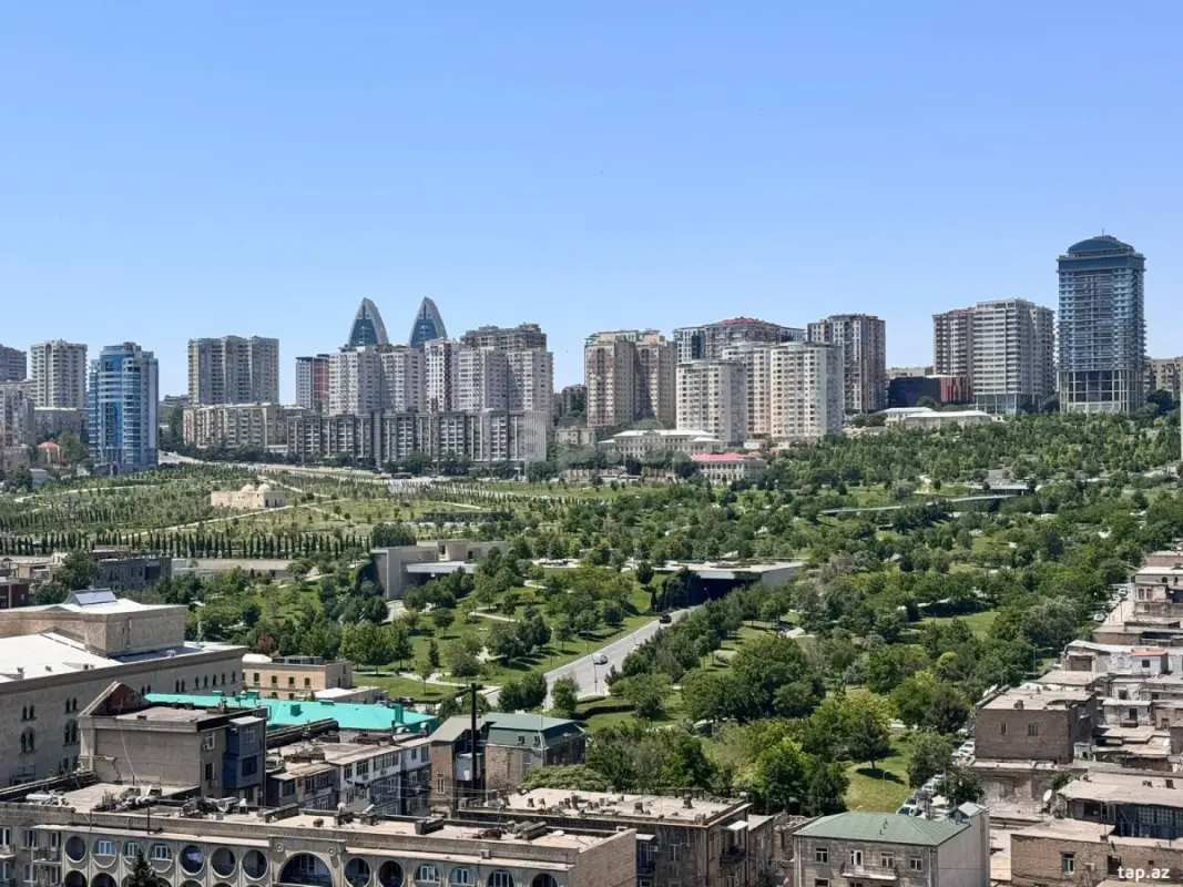 Satılır 3 otaqlı yeni tikili 175 m²