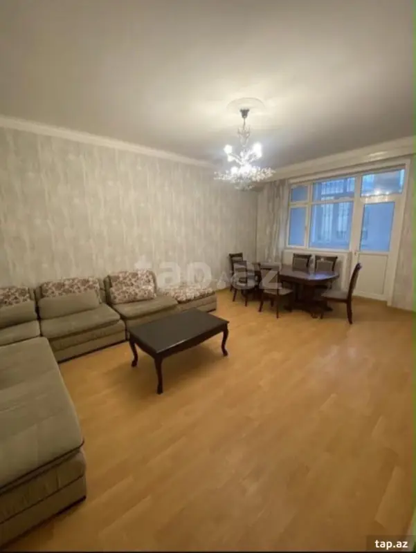 Kirayə verilir 3 otaqlı yeni tikili 300 m²