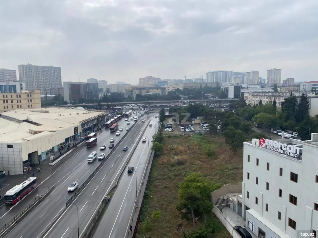 Satılır 3 otaqlı yeni tikili 130 m²