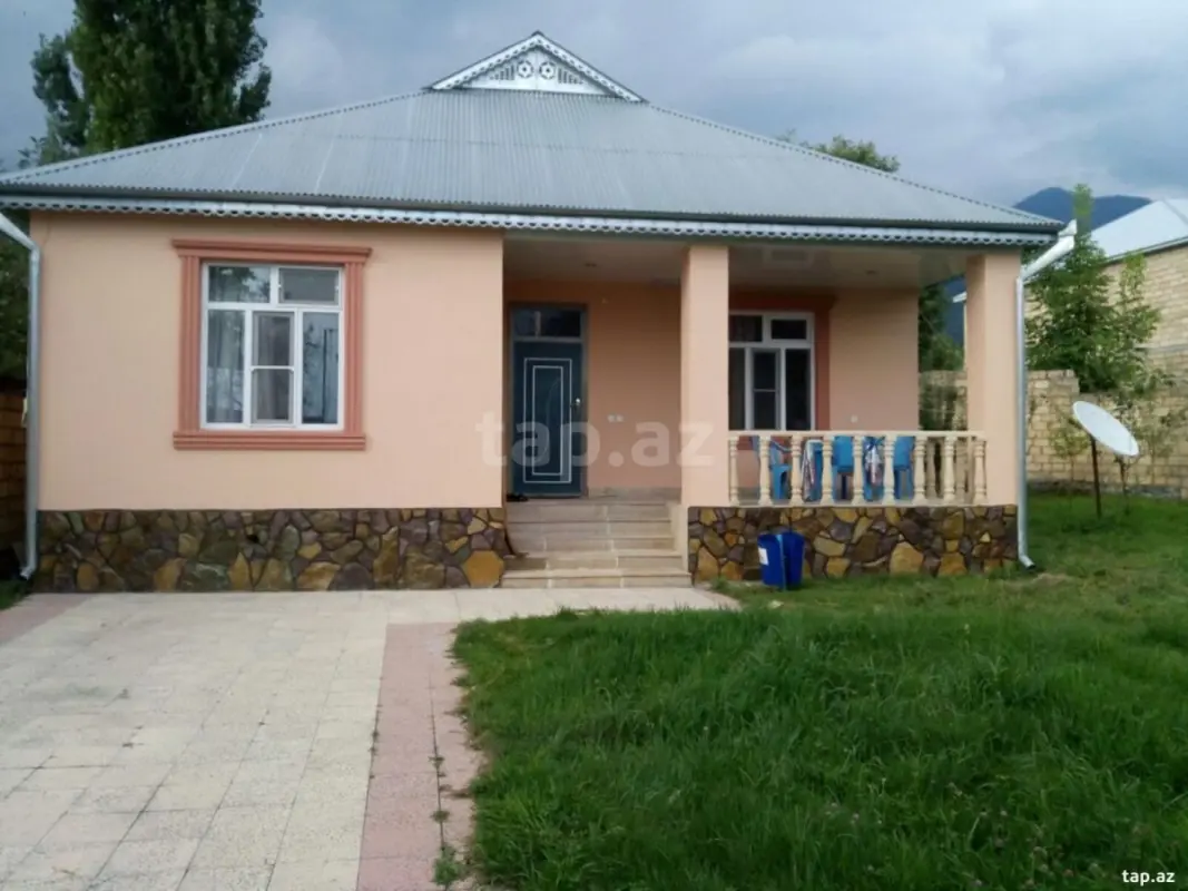 Kirayə verilir 4 otaqlı həyət evi 121 m²