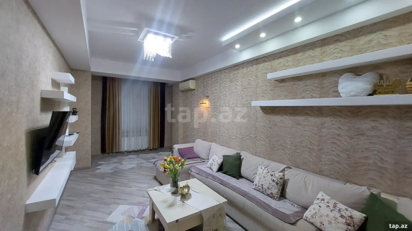 Satılır 2 otaqlı yeni tikili 70 m²