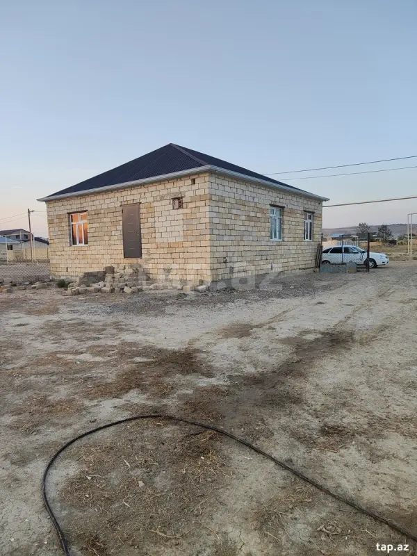 Satılır 3 otaqlı həyət evi 110 m²
