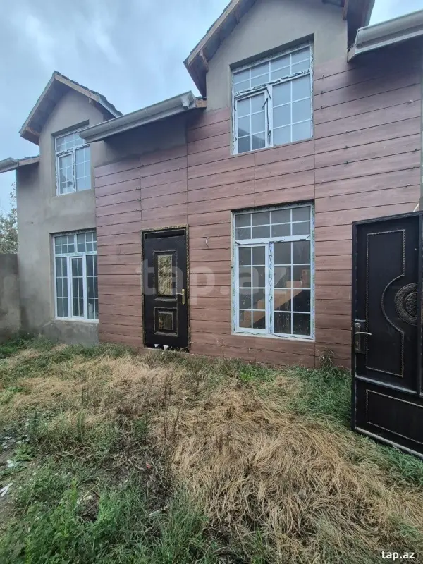 Satılır 4 otaqlı həyət evi 75 m²