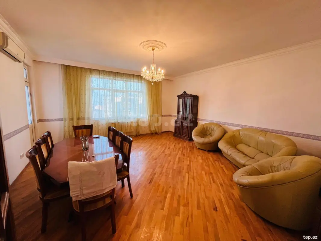 Satılır 3 otaqlı yeni tikili 150 m²
