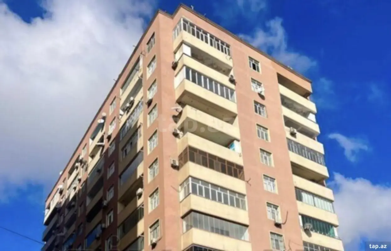 Satılır 3 otaqlı yeni tikili 160 m²