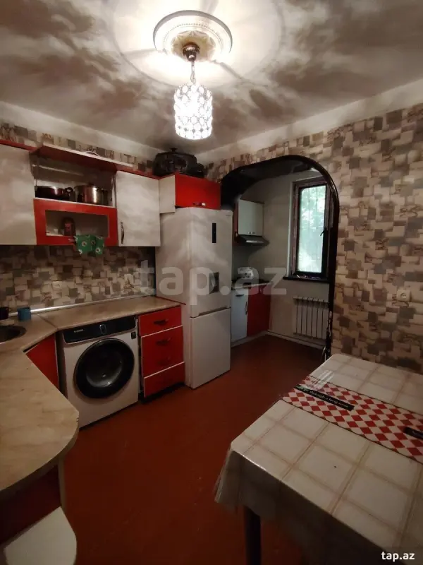 Satılır 3 otaqlı yeni tikili 70 m²