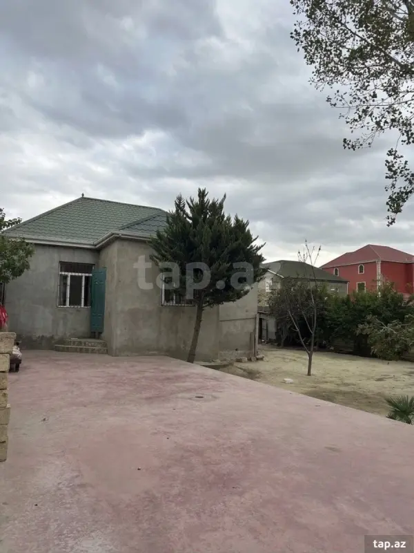 Satılır 4 otaqlı həyət evi 100 m²