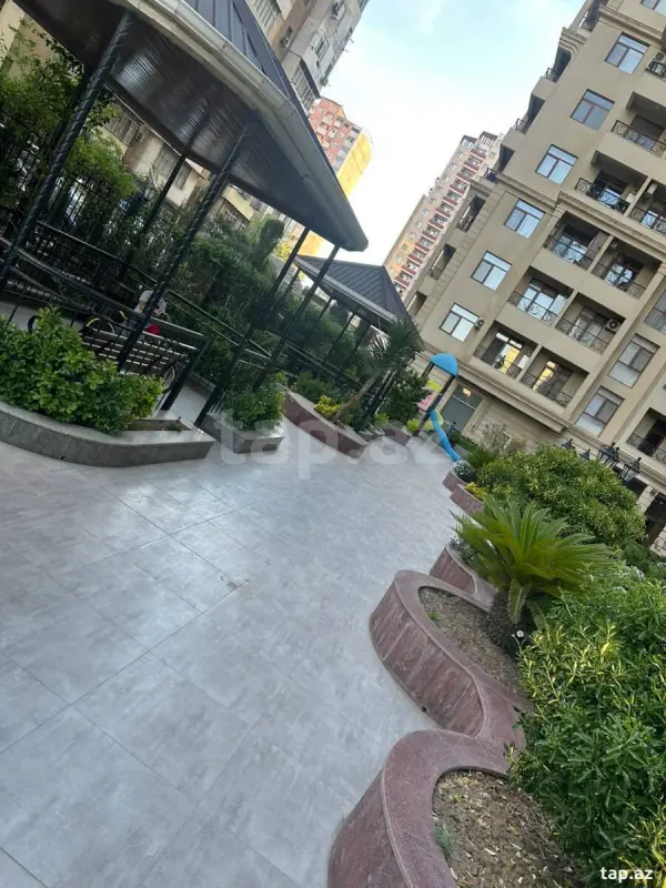 Kirayə verilir 3 otaqlı yeni tikili 108 m²