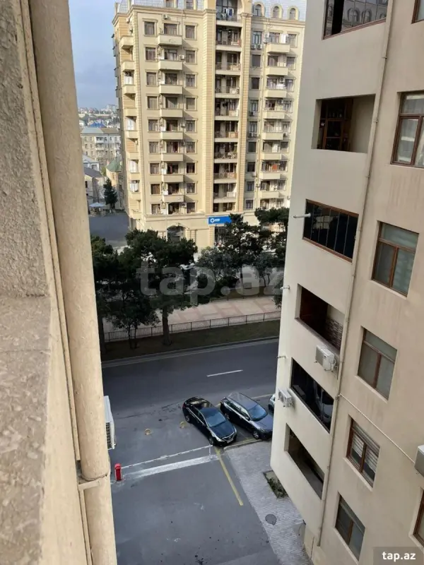 Kirayə verilir 2 otaqlı yeni tikili 70 m²