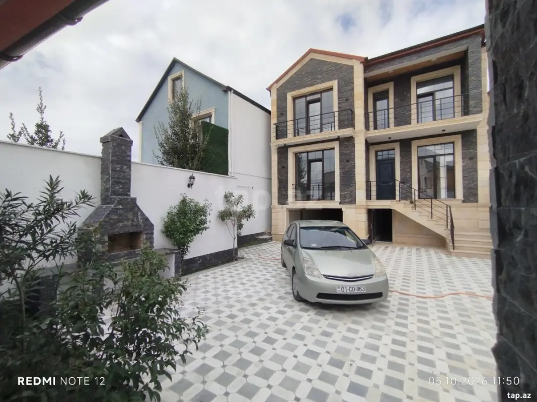 Satılır 6 otaqlı yeni tikili 300 m²