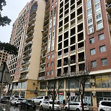 Satılır 2 otaqlı yeni tikili 70 m² — Bakı 2 otaq 70.00 m²