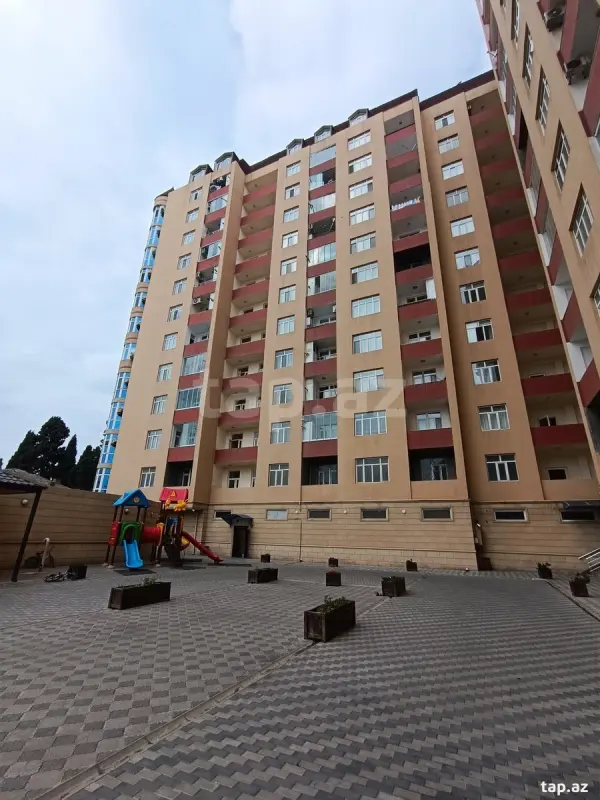 Satılır 3 otaqlı yeni tikili 127 m²
