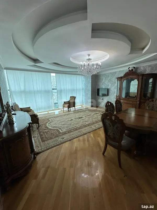 Kirayə verilir 3 otaqlı yeni tikili 125 m²