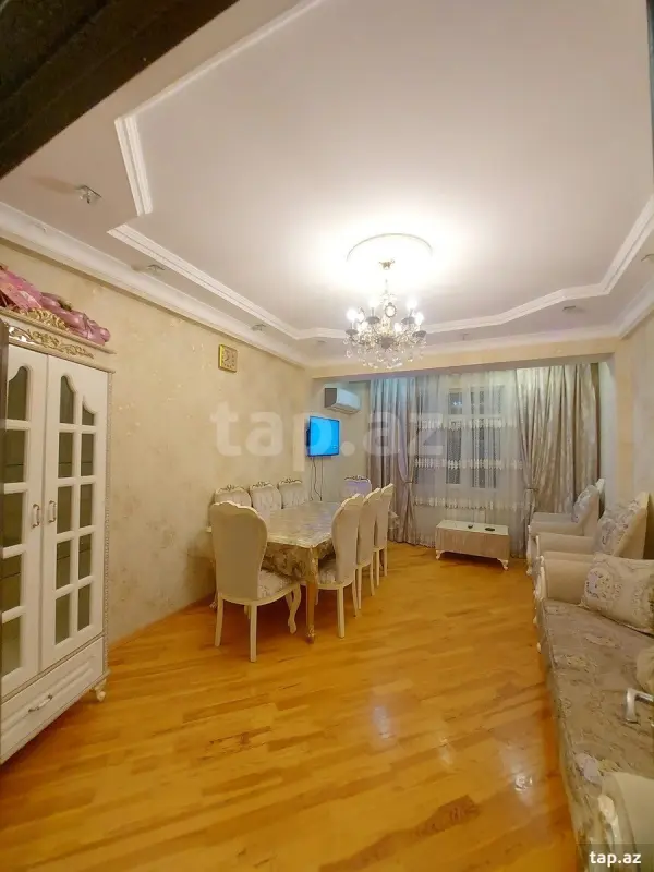 Kirayə verilir 2 otaqlı yeni tikili 74 m²