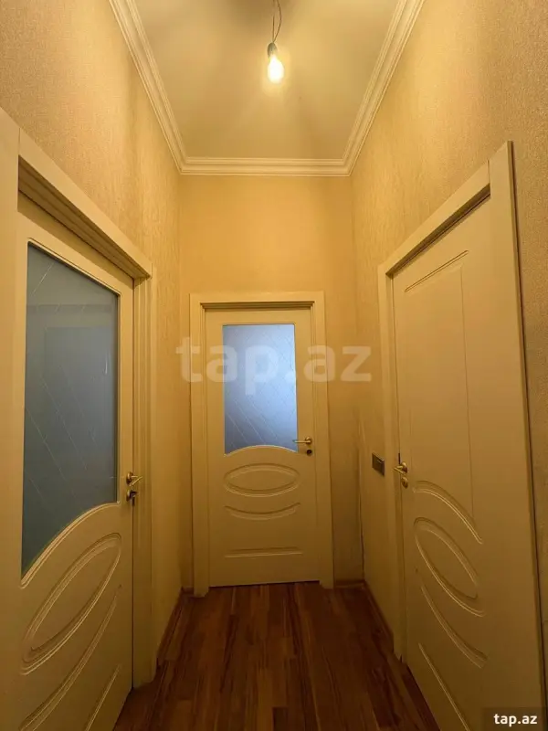 Kirayə verilir 3 otaqlı yeni tikili 100 m²
