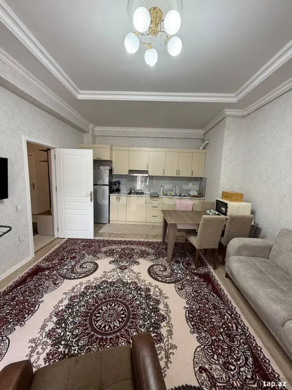Kirayə verilir 3 otaqlı yeni tikili 100 m²
