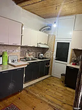 Satılır 3 otaqlı həyət evi 68 m² — Şəki 3 otaq 68.00 m²