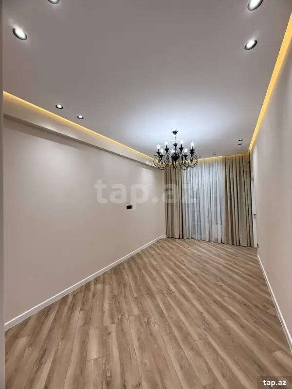 Satılır 3 otaqlı yeni tikili 74 m²