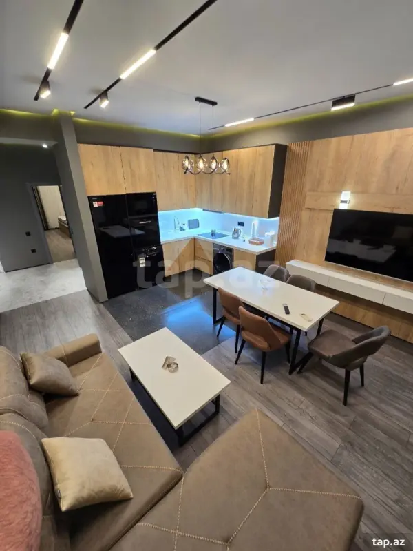 Kirayə verilir 3 otaqlı yeni tikili 90 m²