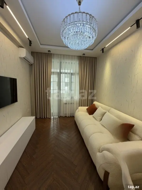 Kirayə verilir 2 otaqlı yeni tikili 72 m²