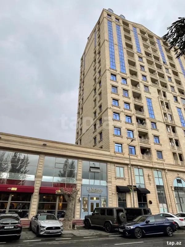Satılır 4 otaqlı yeni tikili 231 m²