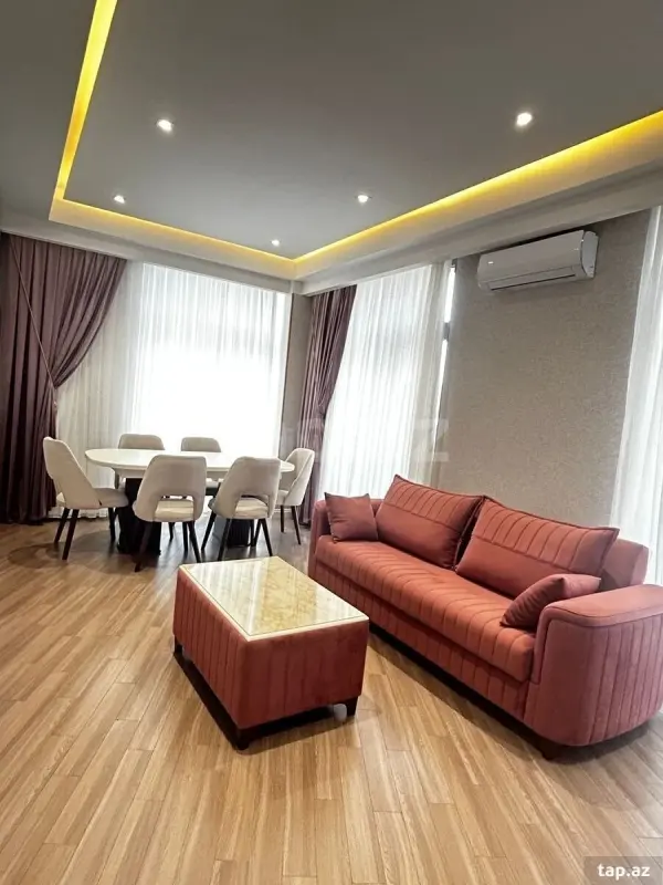 Kirayə verilir 2 otaqlı yeni tikili 110 m²