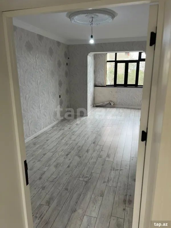 Satılır 4 otaqlı mənzil 90 m²