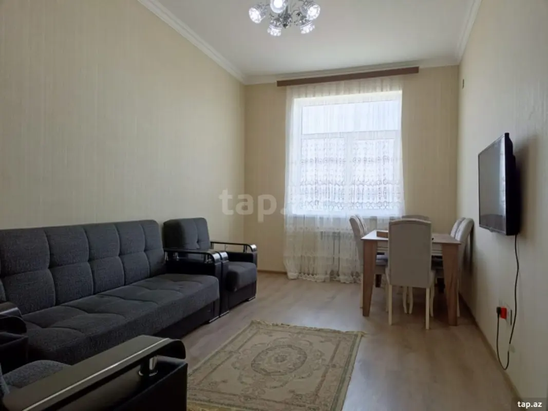 Kirayə verilir 2 otaqlı yeni tikili 72 m²