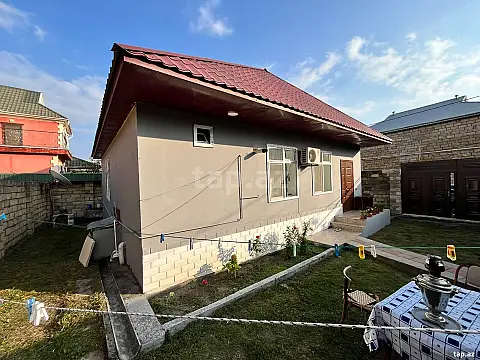 Satılır 3 otaqlı həyət evi 180 m² — Qəbələ 3 otaq 180.00 m²