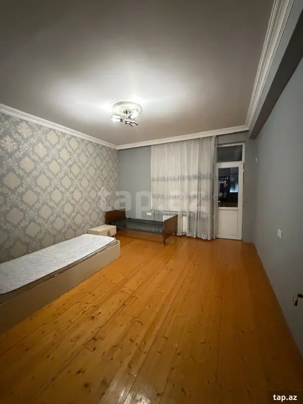 Kirayə verilir 3 otaqlı yeni tikili 75 m²