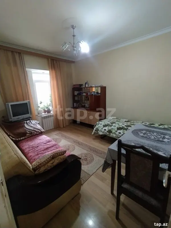 Satılır 2 otaqlı mənzil 42 m²