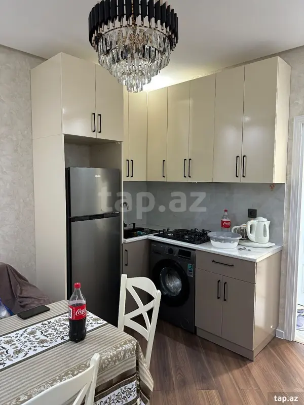 Kirayə verilir 1 otaqlı yeni tikili 30 m²