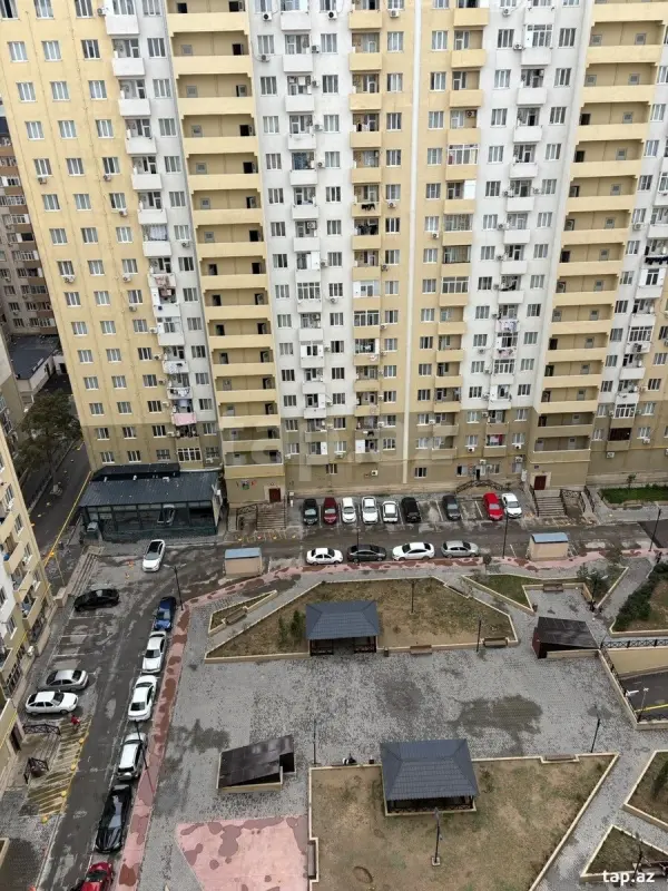 Kirayə verilir 2 otaqlı yeni tikili 65 m²