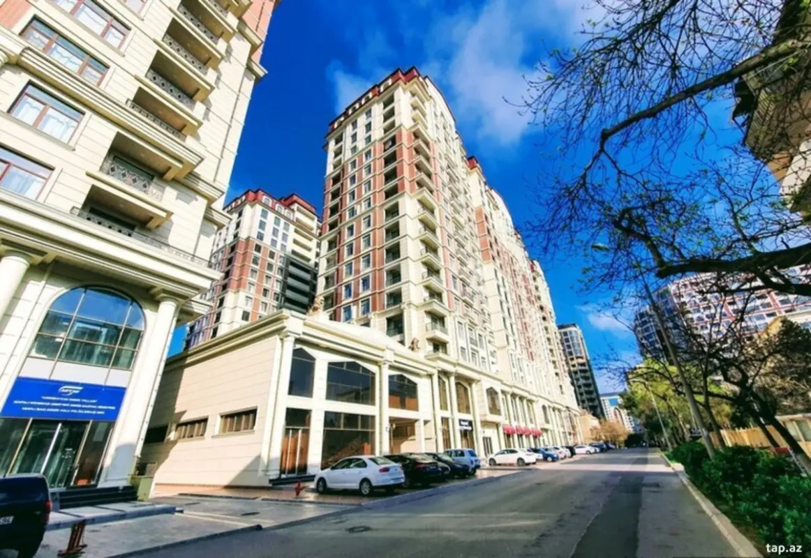 Satılır 4 otaqlı yeni tikili 170 m²